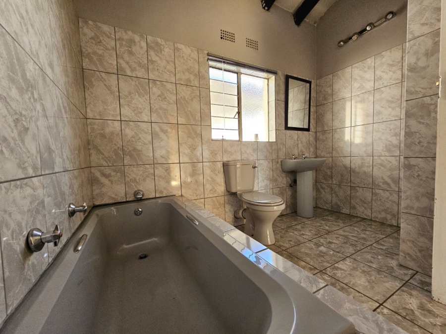 4 Bedroom Property for Sale in Vaalpark Free State
